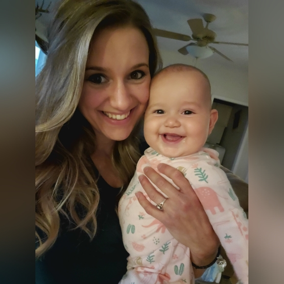 Meet your Posher, Jen - Picture 3 of 4